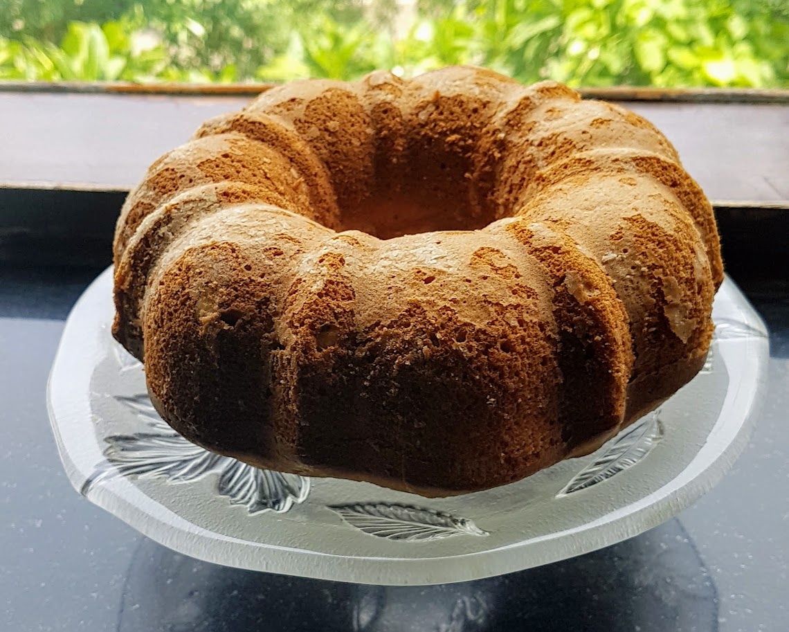 Mouth-Melting Vanilla Cake